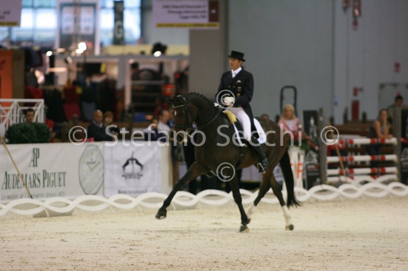 LAUGKS_MEGGLE\'S WELTTALL_MILANO_2011_SS2_2379.jpg